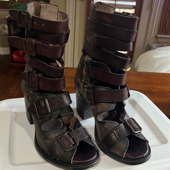 Freebird Distressed Sandals. Purchased at the Freebird store in Salt Lake City - Picture 11 of 11